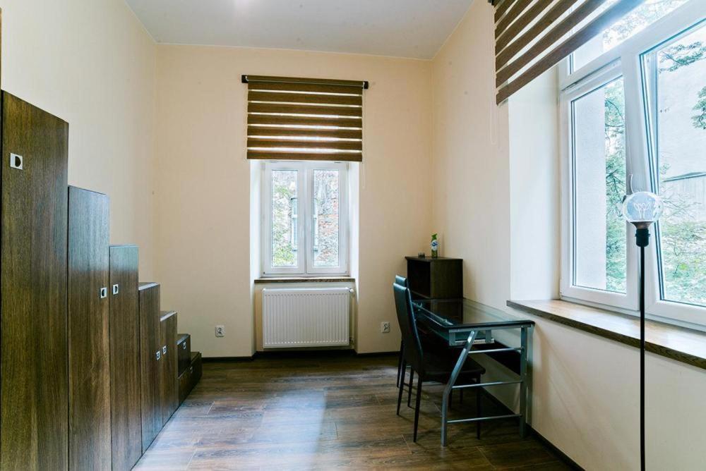 Cozy & Big Rooms In Old Town Cracovie Extérieur photo